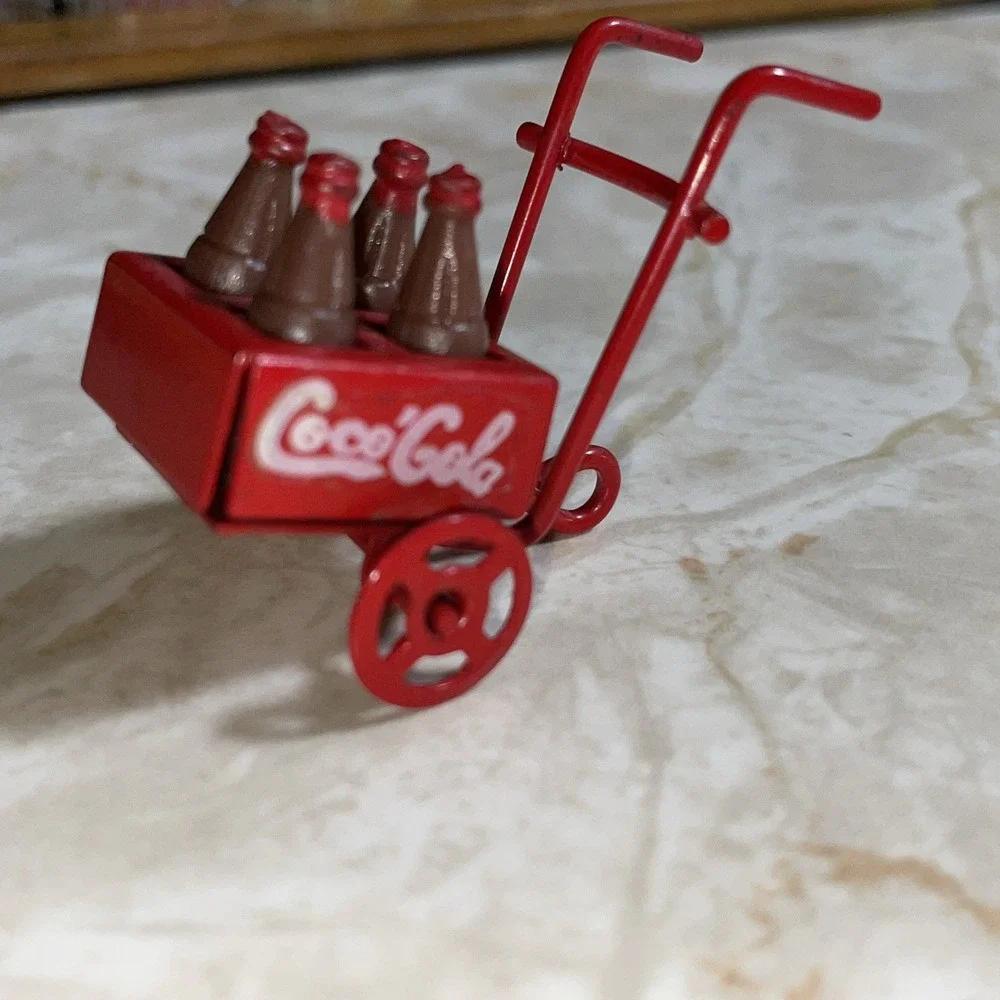 Tiny‎ Red Coca-cola Delivery Wagon with Crate